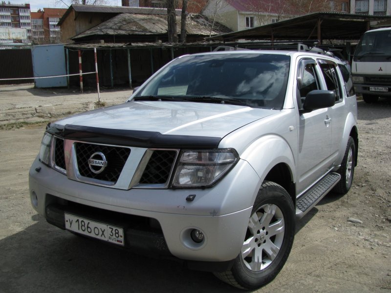 Nissan Pathfinder 2