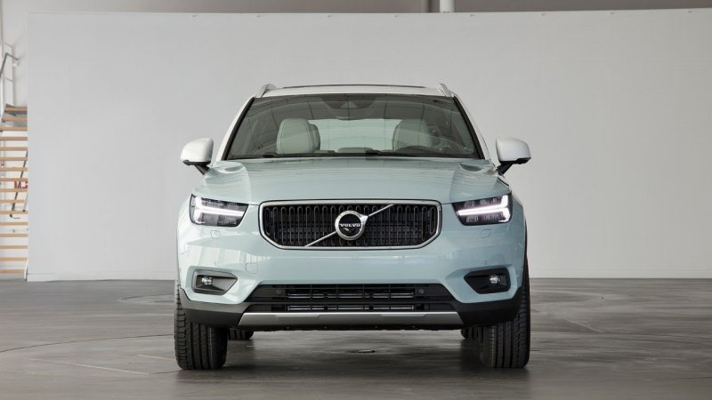 Вольво xc40 новая