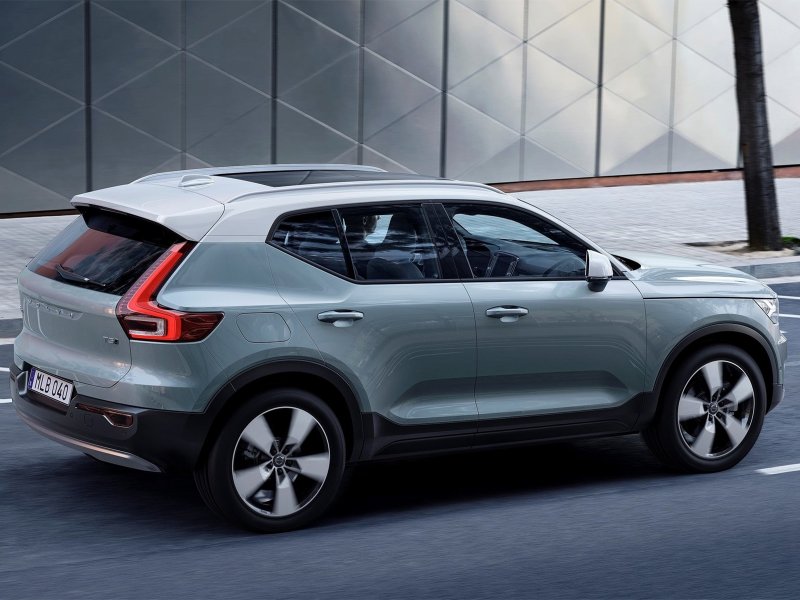 Вольво xc40 новая