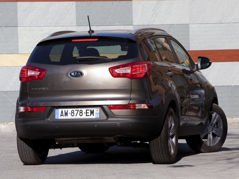Kia Sportage 2010 сзади