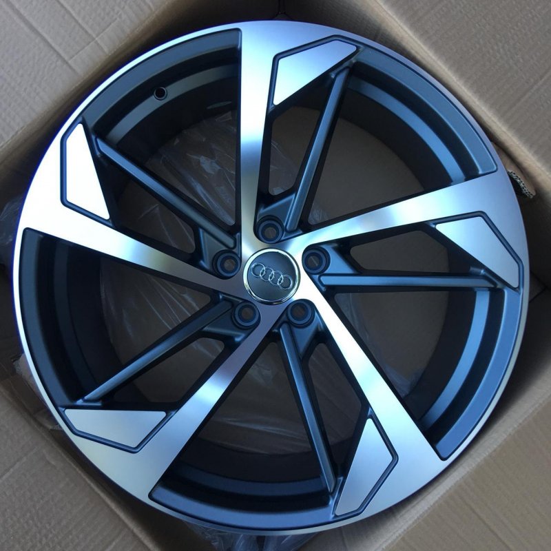 Audi q7 диски r20