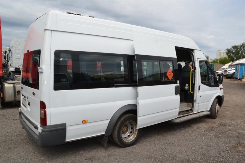 Ford Transit микроавтобус