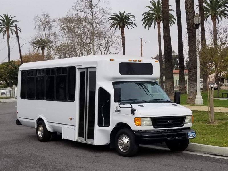 2007 Ford e - 450