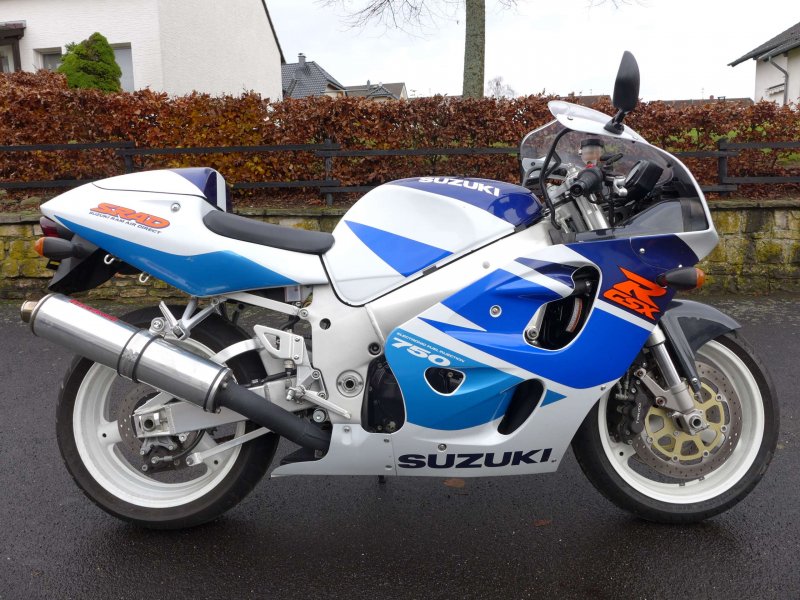 Suzuki GSXR 750 SRAD