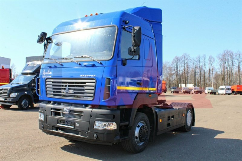 Тягач МАЗ 5440с9-520-031