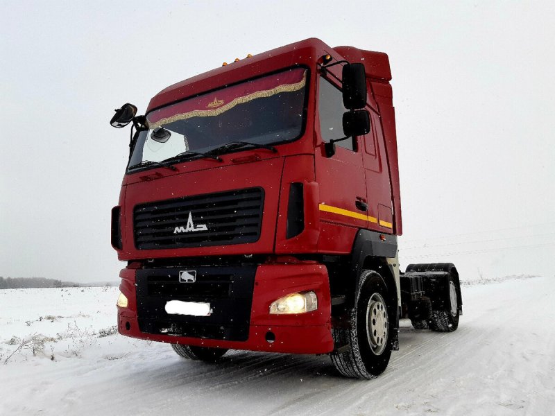 МАЗ 5440 красный