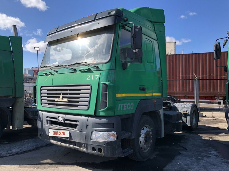 МАЗ 5440 зеленый