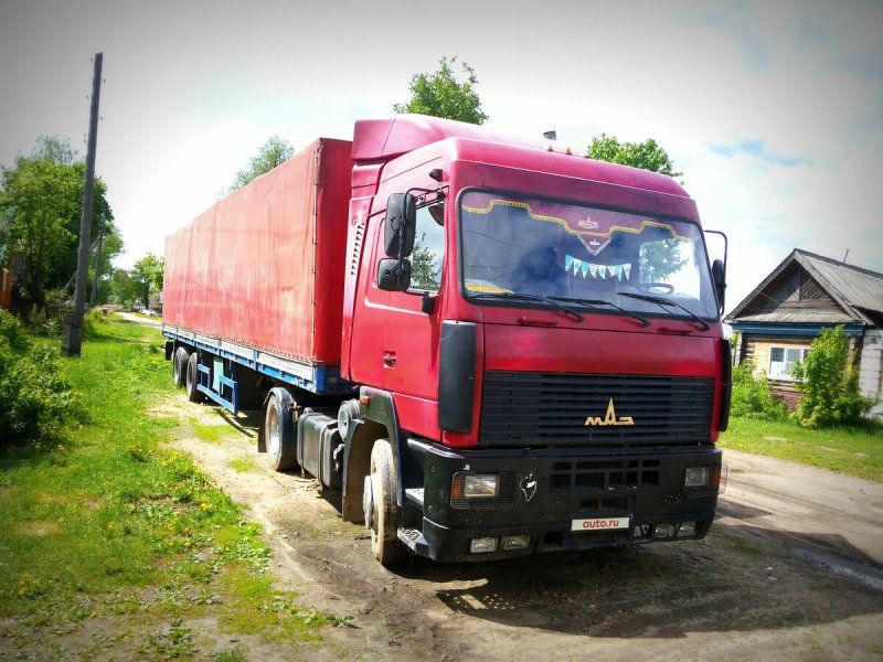 Грузовик МАЗ 5440