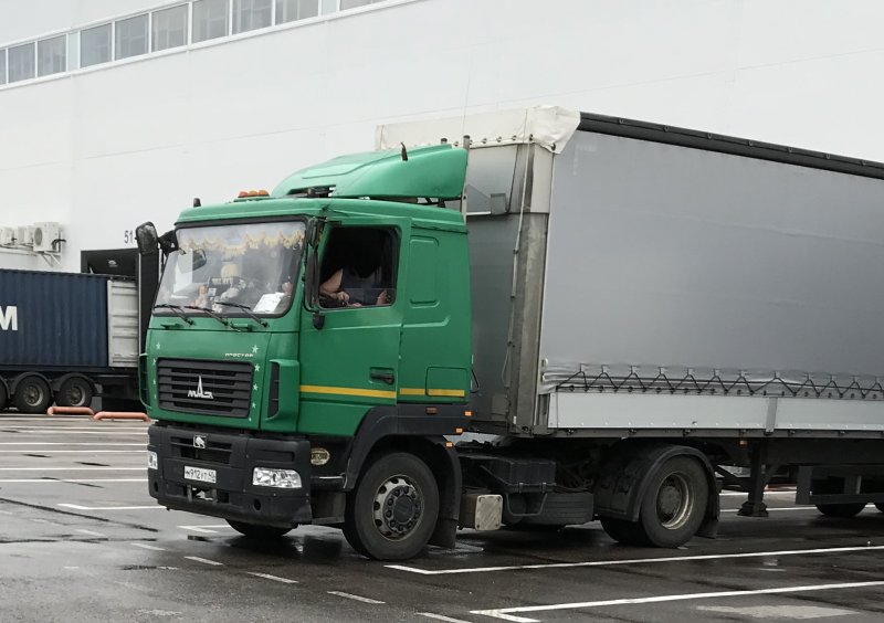 МАЗ 5440 069