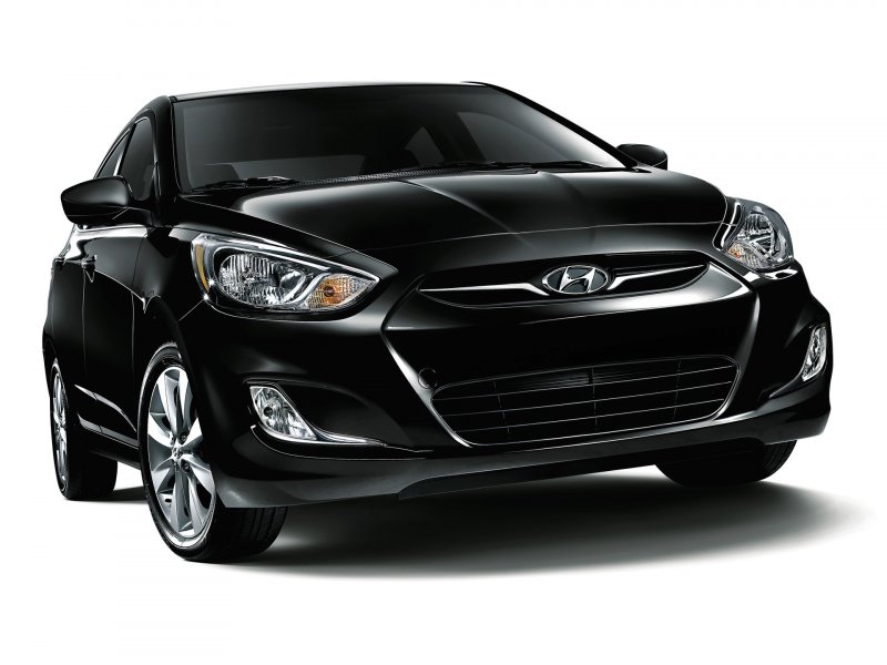 Hyundai Solaris 2011 черный
