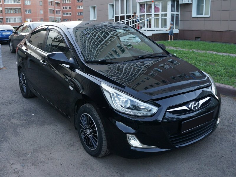 Hyundai Solaris 2013 черный