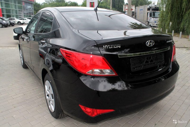 Hyundai Solaris 2 черный