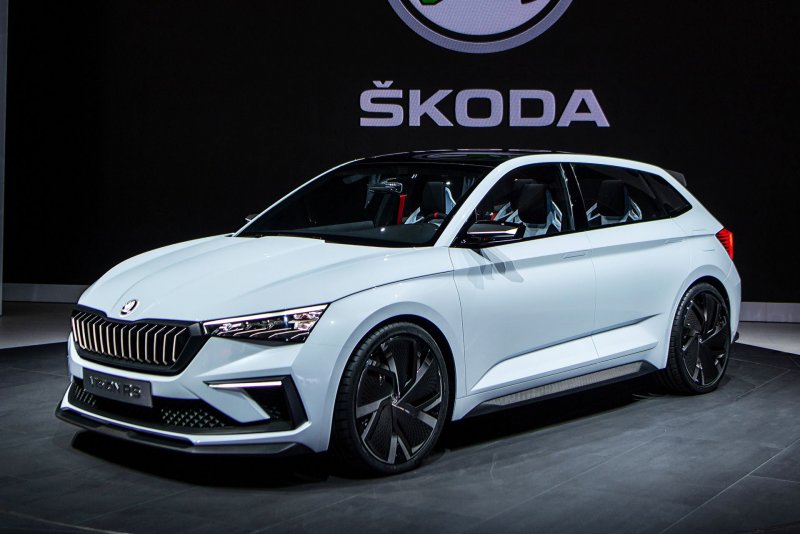 Новый хэтчбек Skoda Scala
