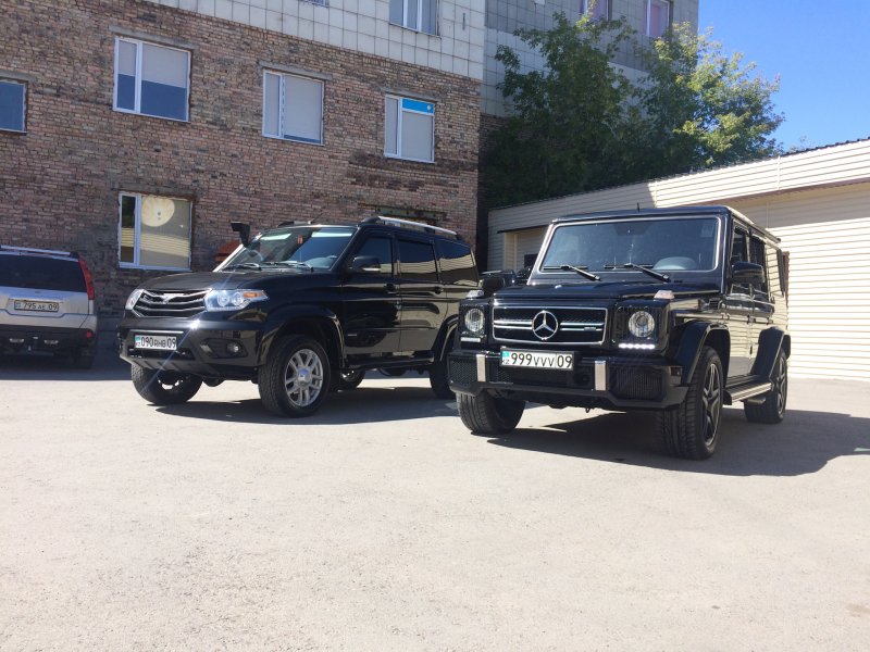 Мерседес Гелендваген и УАЗ Патриот