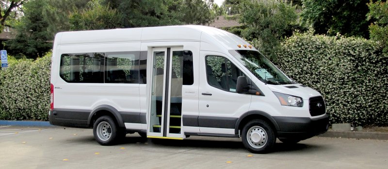 Transit Ford Shuttle Bus 19+1