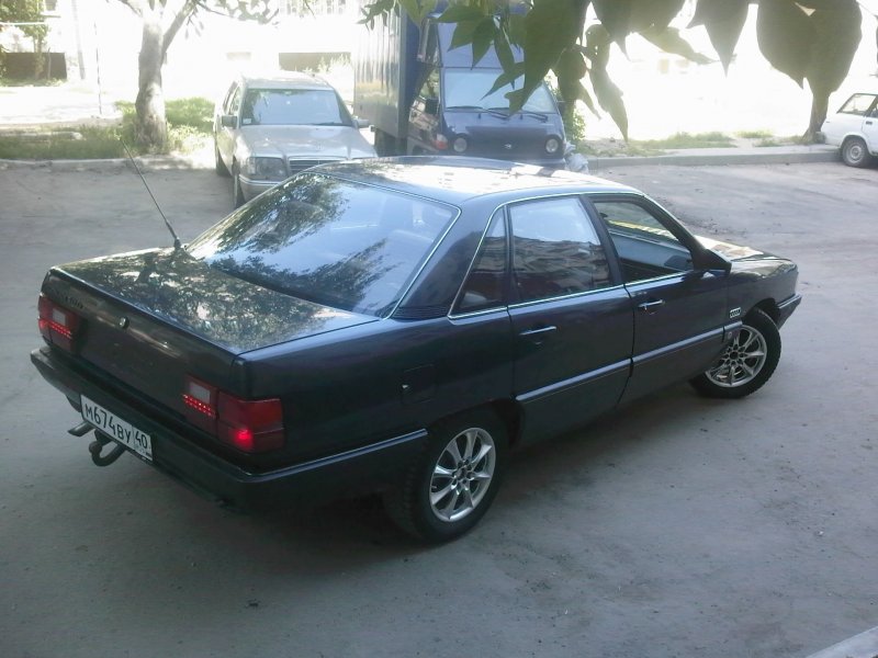 Ауди 100 44 кузов 1.8