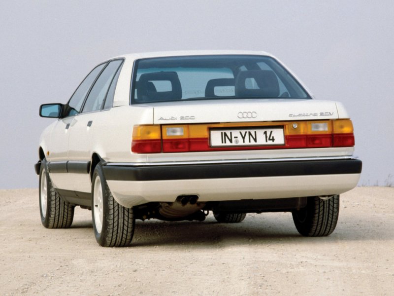Audi 200 с3