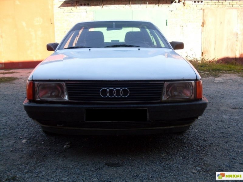 Капот Ауди 100