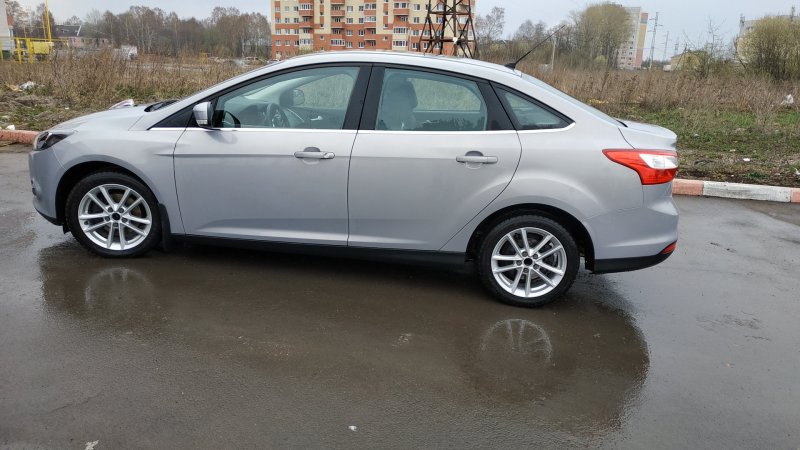 Focus 3 205 60 r16