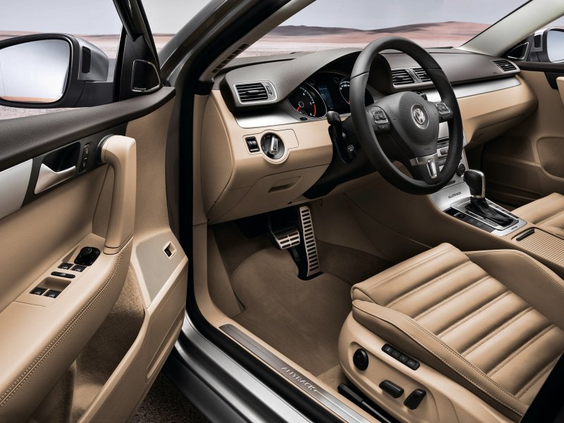 VW Passat b7 Interior