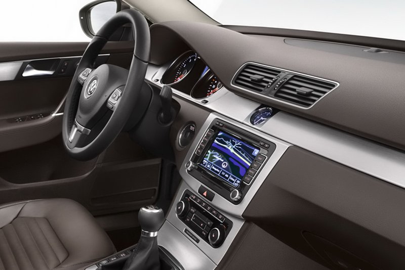 Passat b7 2011 телевизор