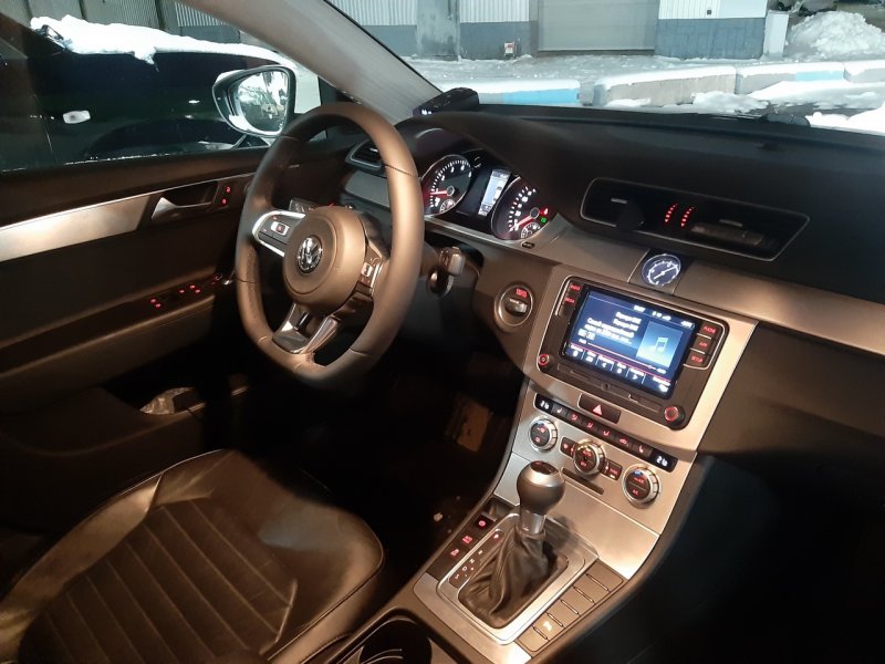 VW Passat b7 Interior