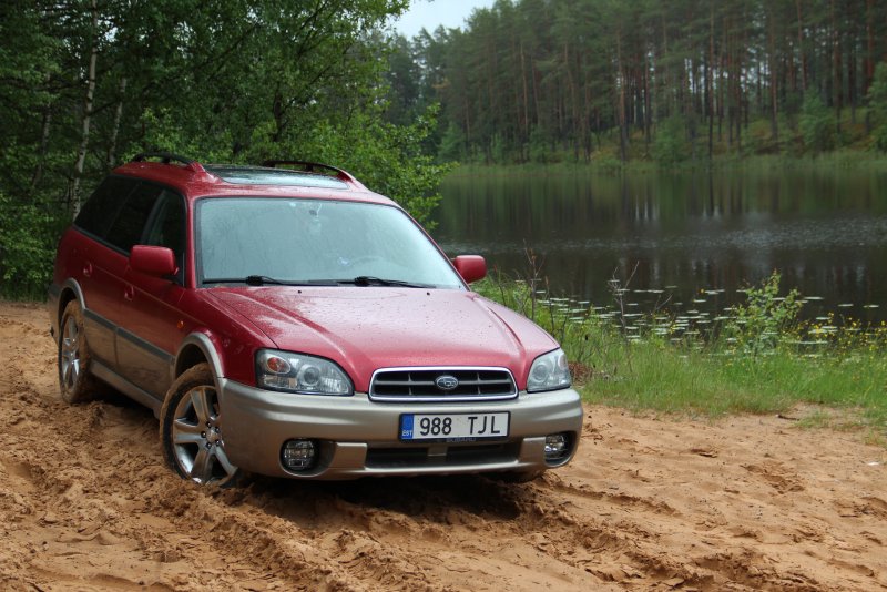 Subaru Legacy Outback 2