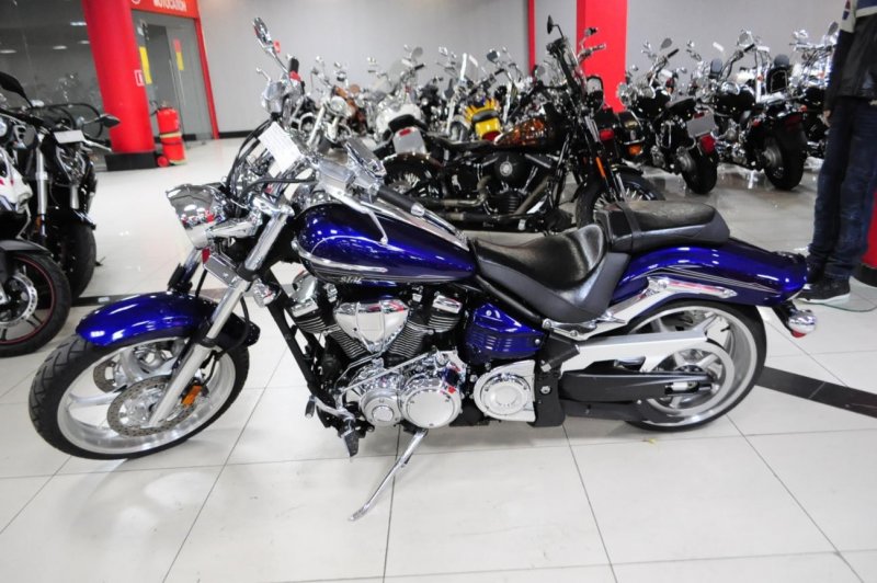 Yamaha Raider 1900