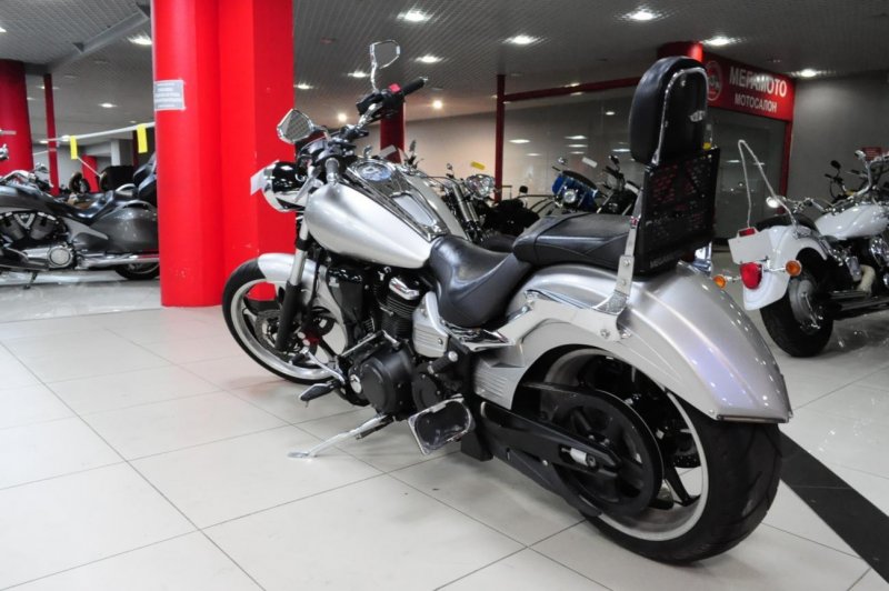 Yamaha Raider 1900