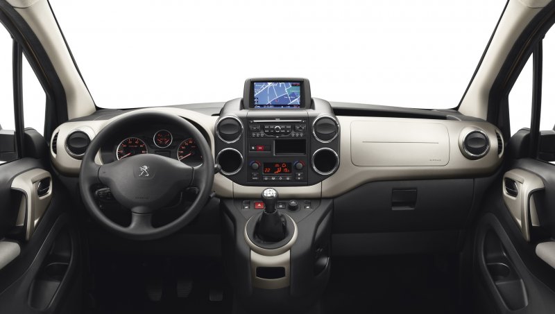 Салон Peugeot partner Tepee 2012