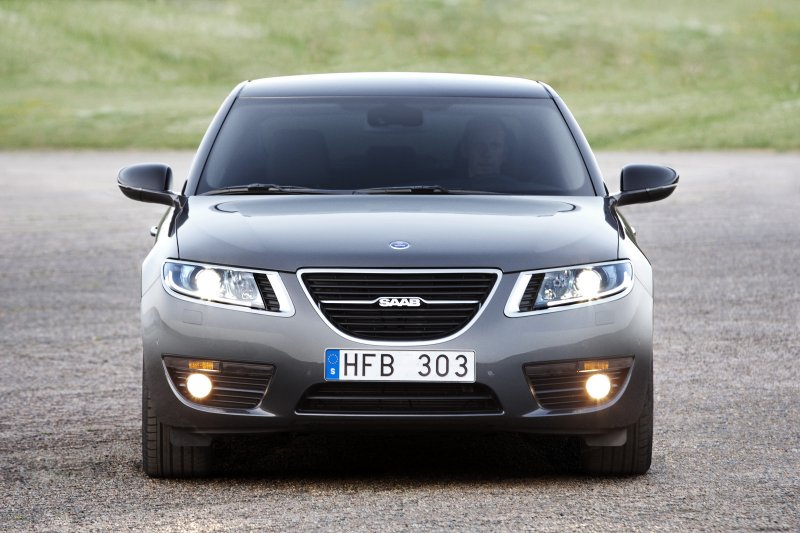 Автомобиль Сааб 9-5