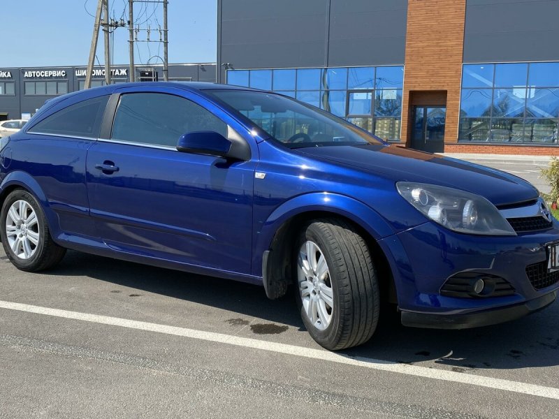 Opel Astra OPC 2013