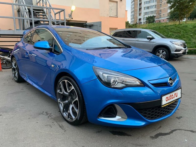 Opel Astra OPC 2013