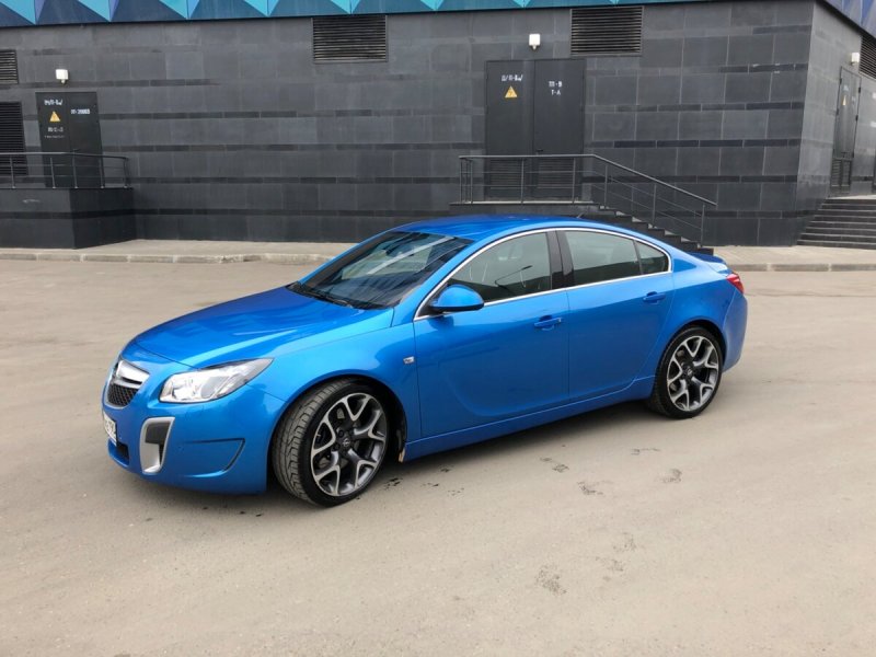 Opel Astra 2010 синий