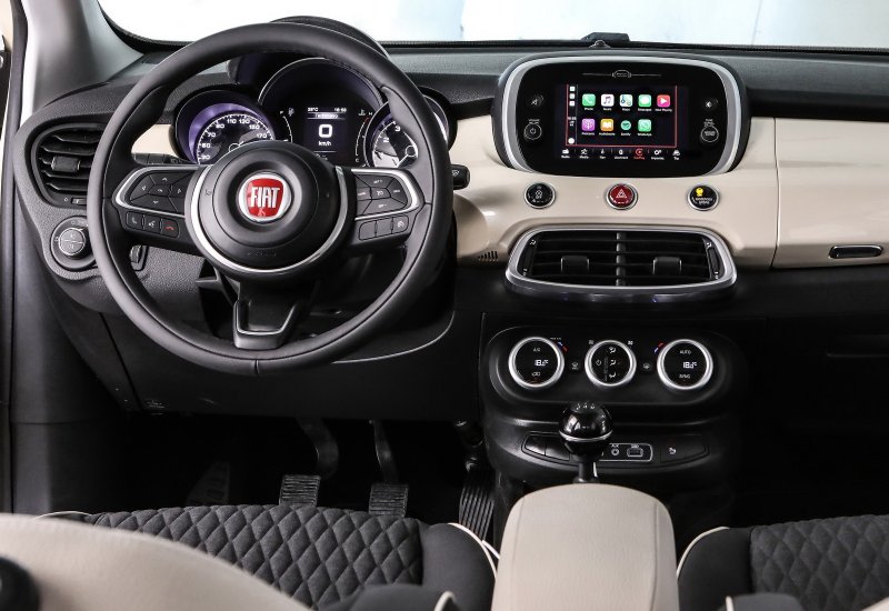 Fiat 500 2019 салон