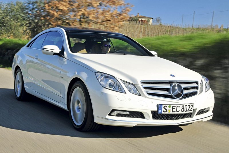 Mercedes e250 Coupe 2011