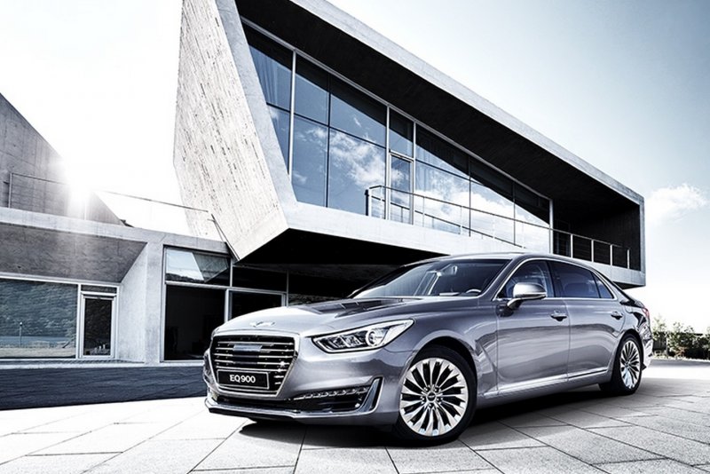 Hyundai Genesis 2015