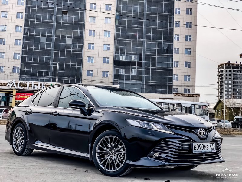 Тойота Камри v70 2019