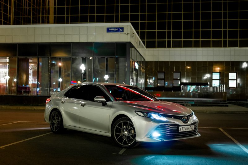 Toyota Camry xv70 2020