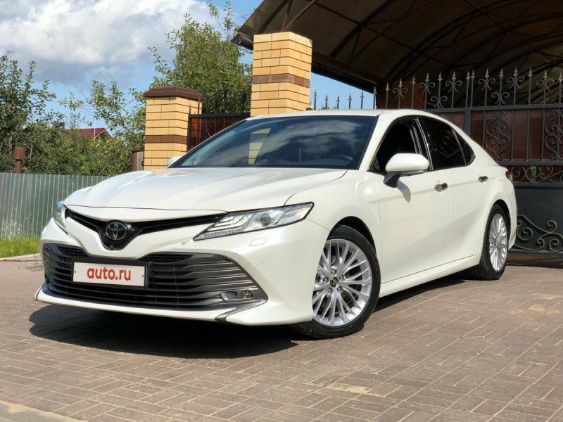 Toyota Camry xv70
