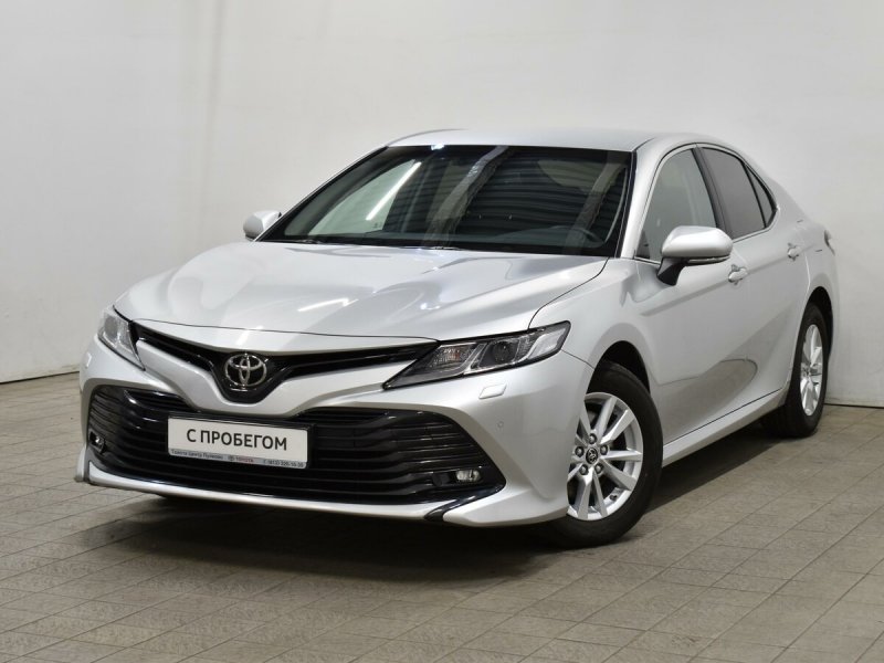 Toyota Camry xv70 черная