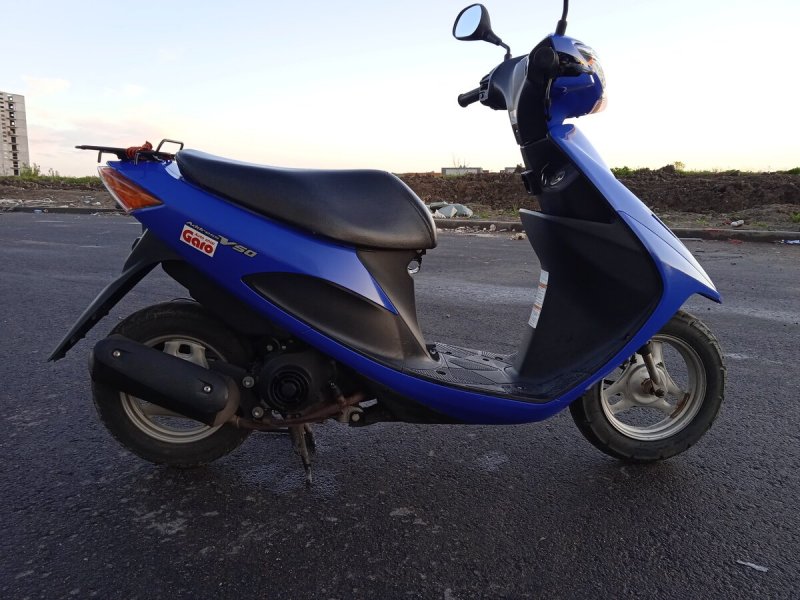 Honda lead SCV 100