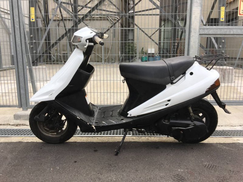 Suzuki address v100