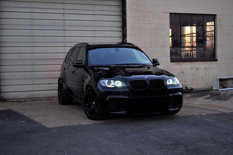 BMW x5m e70 Black