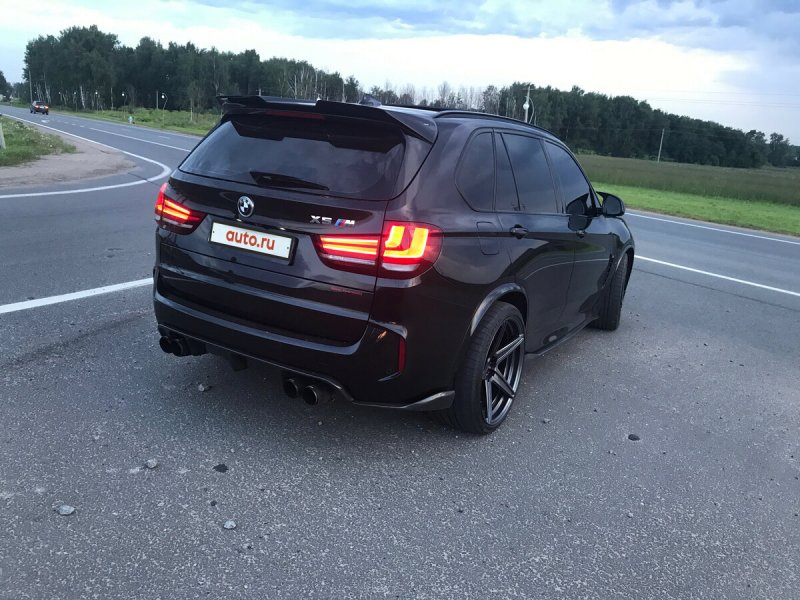 BMW x5m f85 черный