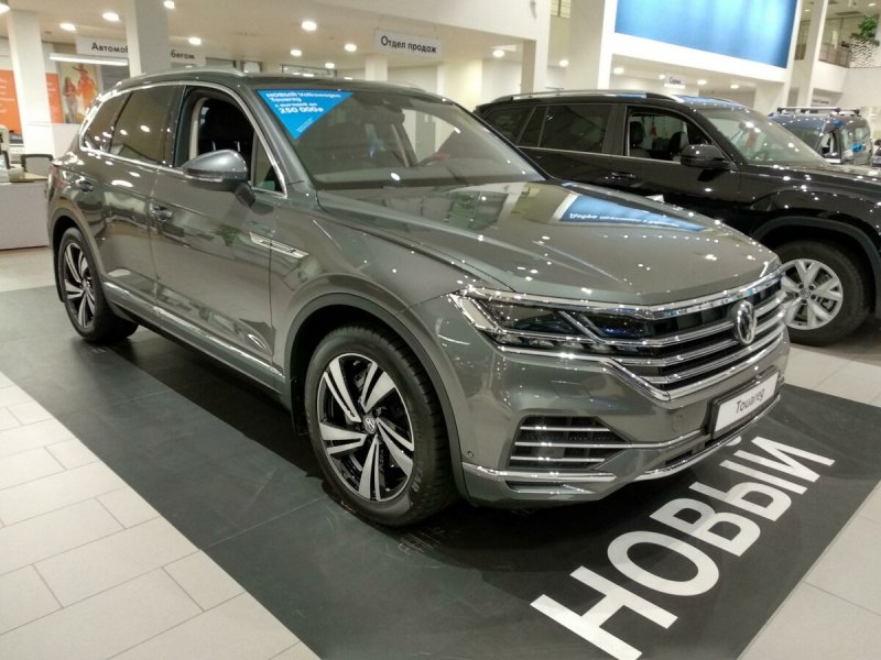 Volkswagen Touareg 3.0 TSI at r-line 2018