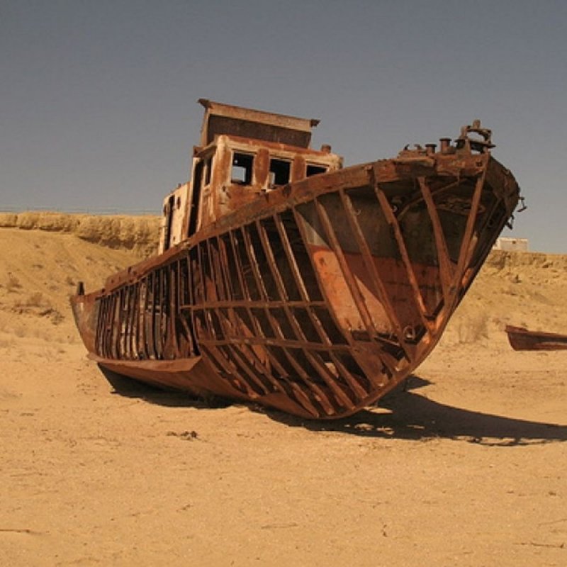 Корабль высохшее Аральское море