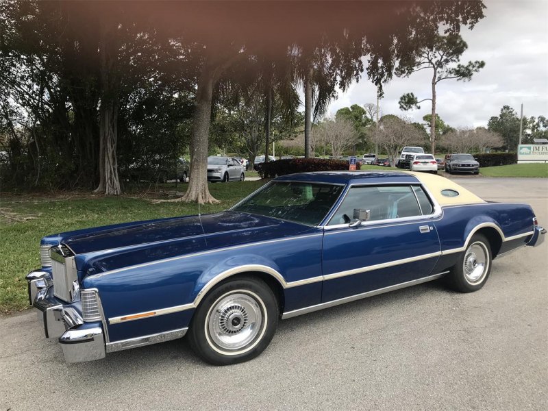 Lincoln Continental Mark IV 1976