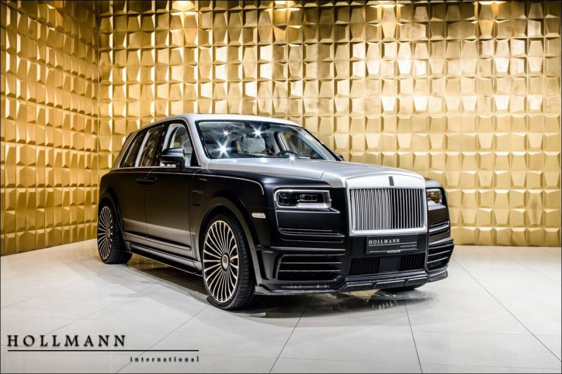 Rolls Royce Cullinan черный