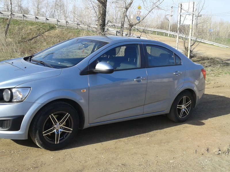 Шевроле Авео 2012 голубой